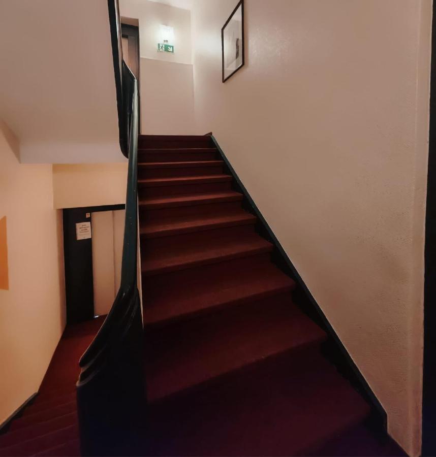 City Hotel Bauer Mit Aufzug With Elevator Nürnberg Eksteriør billede