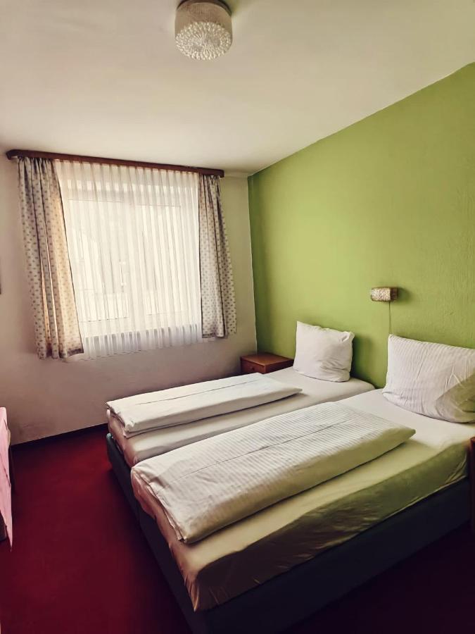 City Hotel Bauer Mit Aufzug With Elevator Nürnberg Eksteriør billede