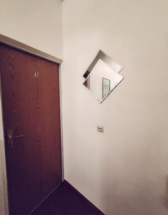 City Hotel Bauer Mit Aufzug With Elevator Nürnberg Eksteriør billede